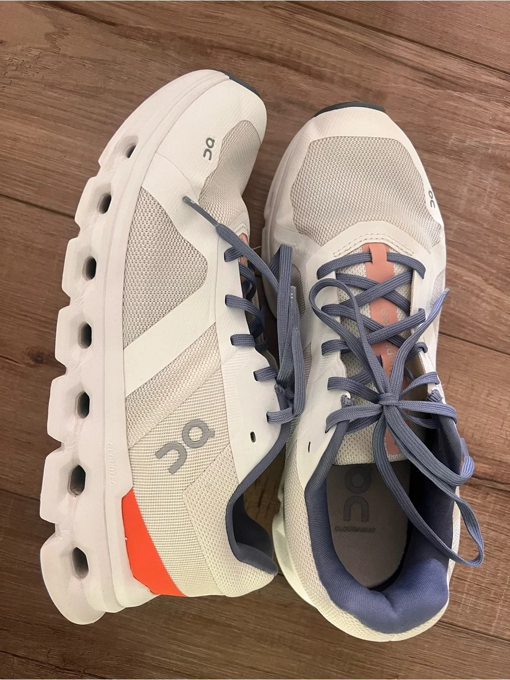 ON Cloudrunner Undyed White Flame  56.98036 Running Shoes Women Size 10